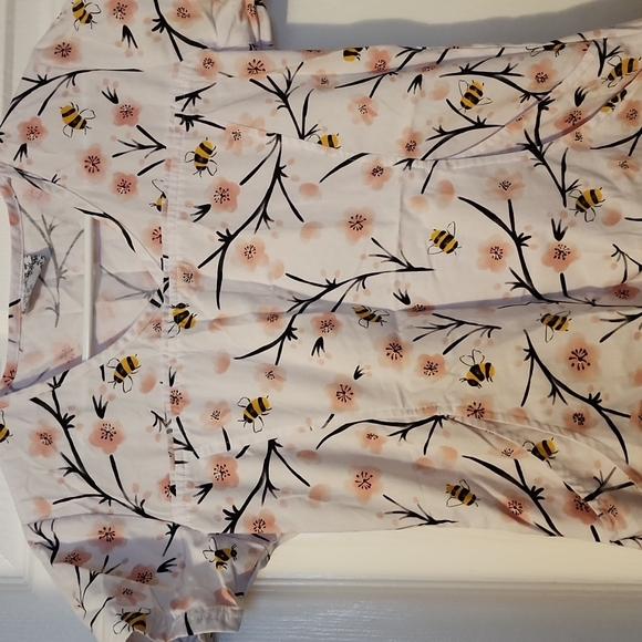 Scrub top - Picture 1 of 1